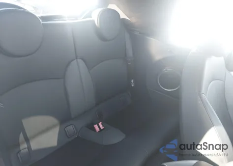 2010 Mini Cooper S from USA, damaged, VIN WMWMS3C51ATY08875